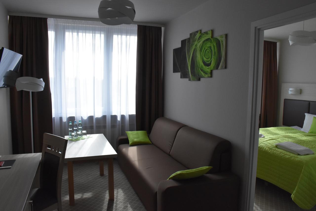 Pzmot Hotell